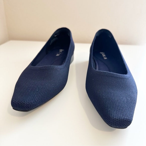 Vivaia Minnie Square-Toe Heels in Navy Blue 8.5 - Picture 4 of 10